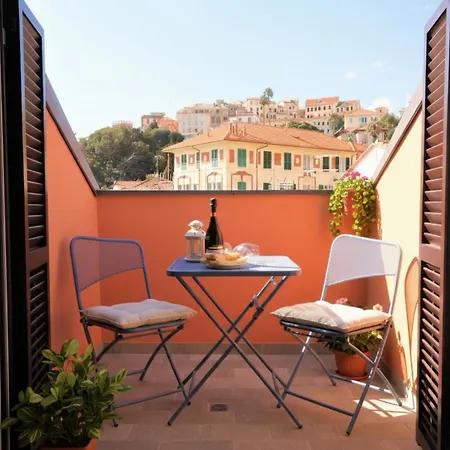 Apartment Croce Di Malta Imperia